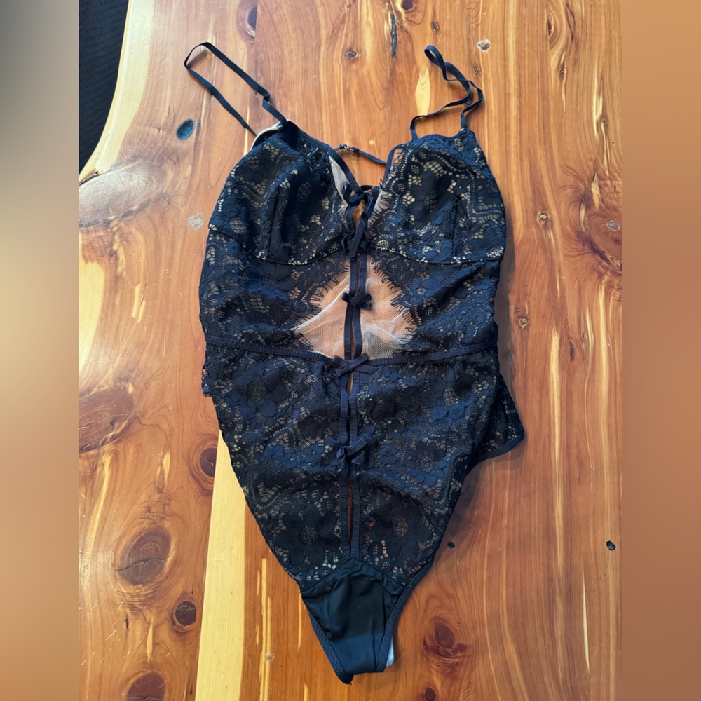 Never Worn, Brand New, For Love & Lemons Small Lace bodysuit